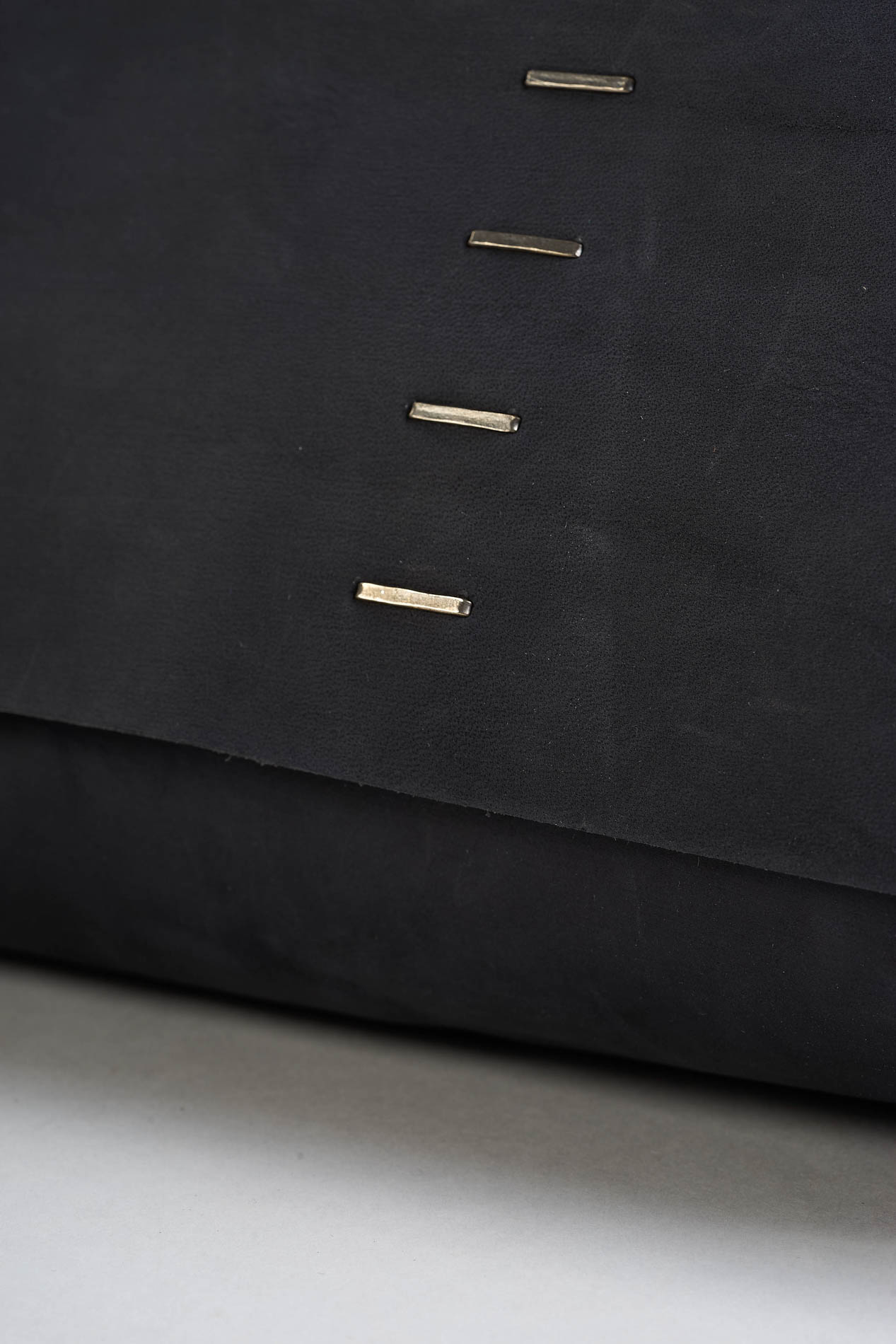 daniele basta leather and silver bags - DETAIL